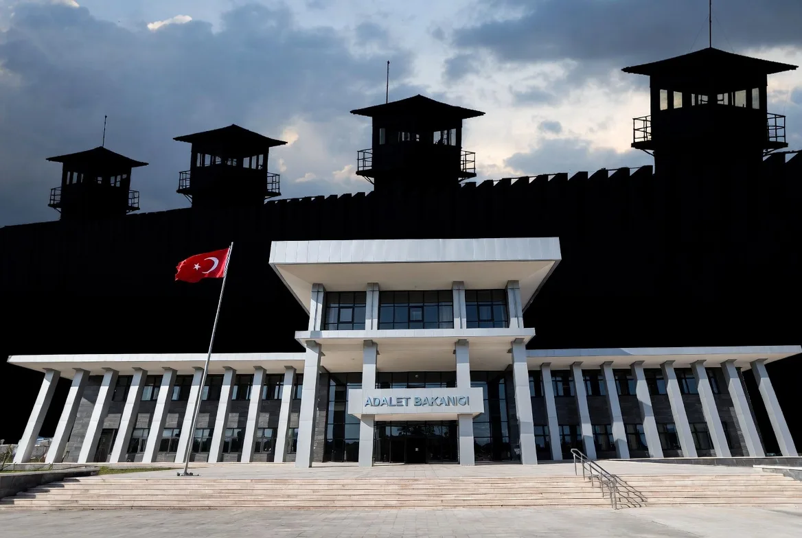 Hükümlü Yakınları X’te Kampanya Başlattı: #SnGürlekDuyunBizi ile Adalet Bakanı’na “Duyun Bizi” Çağrısı