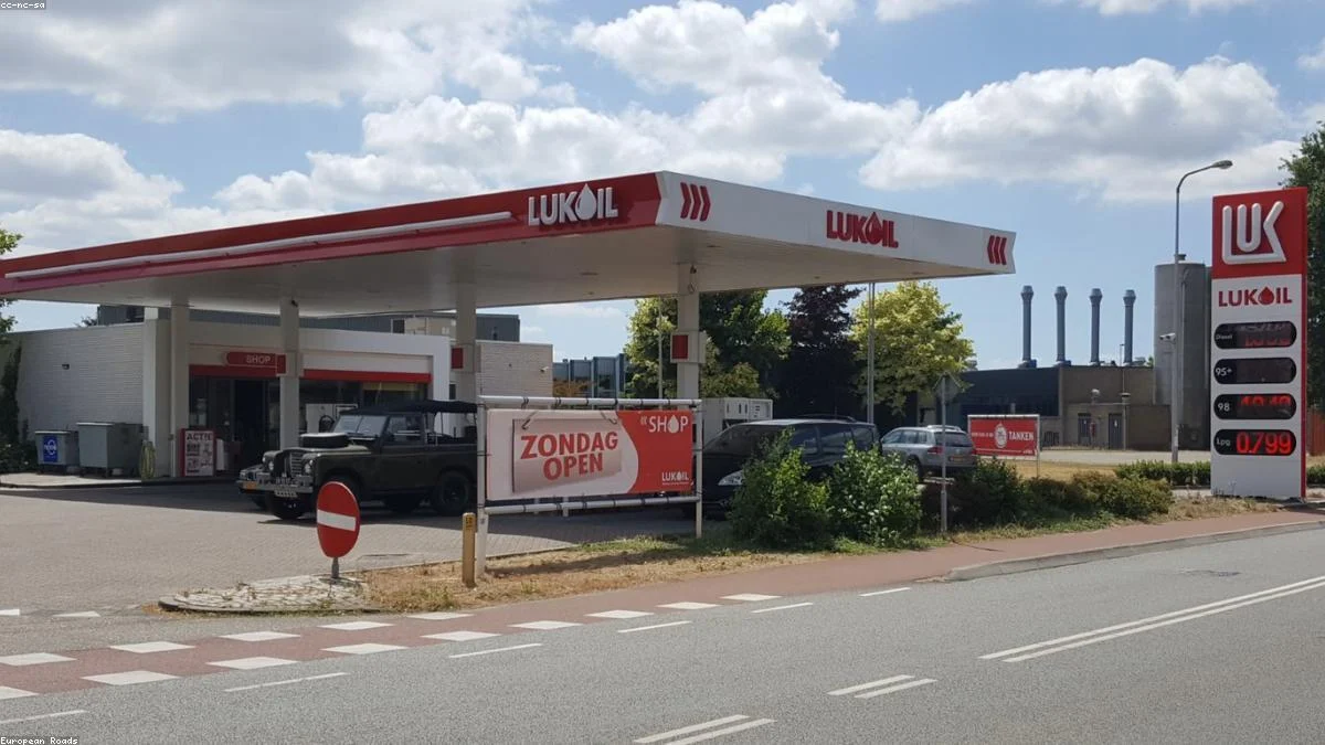 Suudi Arabistan petrol bölgesindeki patlama iddiası piyasa riskini artırdı