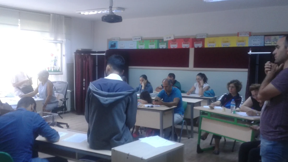 MEB görevde yükselme yönetmeliğinde üç yıl şartı kariyer planlarını etkiliyor